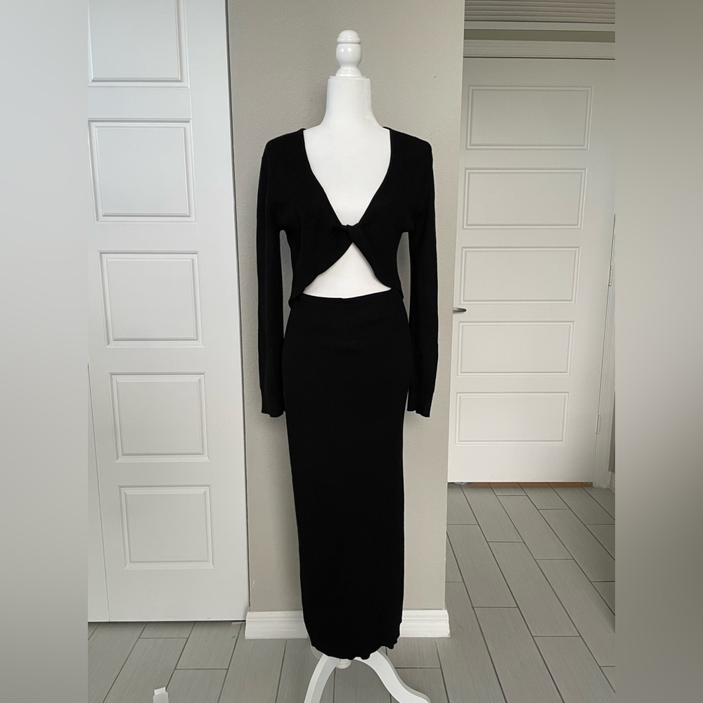 House of Harlow 1960 Black Knit Cutout Maxi Dress Long Sleeve Twist Front - Picture 8 of 9